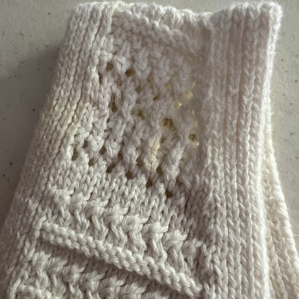 GAP Womens Size L Crochet V-Neck Sweater Tank Top - Picture 9 of 9